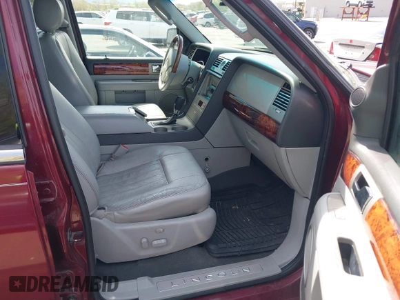 2004 Lincoln Navigator Luxury with VIN 5LMFU28R14LJ15068, listed as a IAAI auction lot 42078597 with 150,294 mi miles and . Bid and sale history available at DreamBid. Image 5.