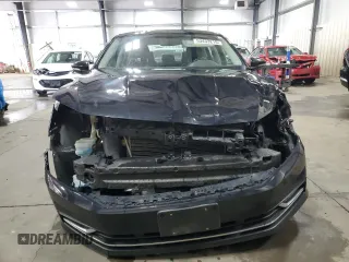 2017 Volkswagen Passat SE with VIN 1VWGT7A30HC066417, listed as a Copart auction lot 53433215 with 85,611 mi miles and Salvage title. Bid and sale history available at DreamBid. Image 5.