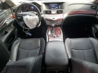 2019 Infiniti Q70 Luxe with VIN JN1BY1AR9KM585437, listed as a Copart auction lot 46824235 with 35,488 mi miles and Salvage Title. Bid and sale history available at DreamBid. Image 8.