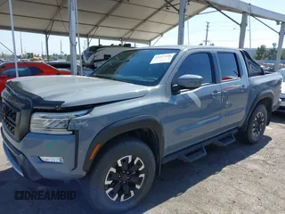 2023 Nissan Frontier Pro-4X z VIN 1N6ED1EKXPN641323, wystawiony jako IAAI lot #42227180 z przebiegiem 25 199 mil mil oraz . Historia ofert i sprzedaży dostępna na DreamBid. Obrazek 17.