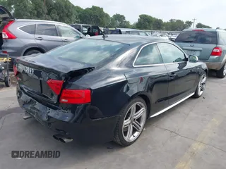 2014 Audi S5 Prestige z VIN WAUVGAFR8EA033713, wystawiony jako IAAI lot #42298683 z przebiegiem 32 062 mil mil oraz . Historia ofert i sprzedaży dostępna na DreamBid. Obrazek 4.