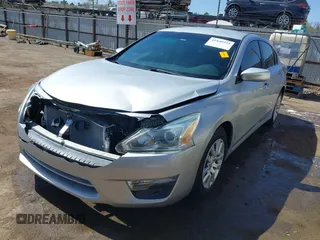 2013 Nissan Altima SV with VIN 1N4AL3AP4DN539082, listed as a IAAI auction lot 41848939 with 142,294 mi miles and . Bid and sale history available at carsss.com. Image 2.