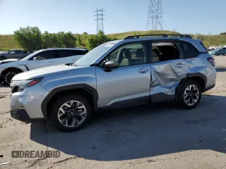 2025 Subaru Forester Premium z VIN JF2SLDDC2SH440688, wystawiony jako Copart lot #62841335 z przebiegiem 4 876 mil mil oraz Szkoda całkowita • Salvage title. Historia ofert i sprzedaży dostępna na DreamBid. Obrazek 1.