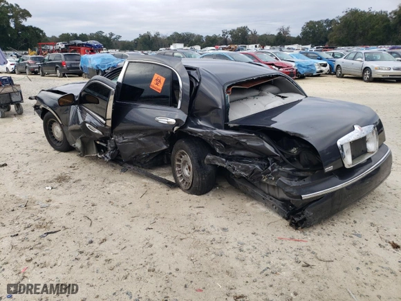 2002 Lincoln Town Car Executive with VIN 1LNHM81WX2Y645781, listed as a Copart auction lot 88684095 with 0 mi miles and Salvage Title. Bid and sale history available at carsss.com. Image 2.