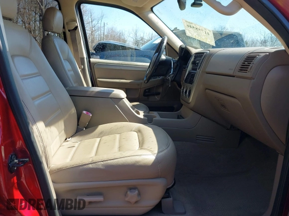 2003 Ford Explorer XLT z VIN 1FMZU73W13UA55229, wystawiony jako IAAI lot #41758546 z przebiegiem 178 469 mil mil oraz . Historia ofert i sprzedaży dostępna na DreamBid. Obrazek 5.