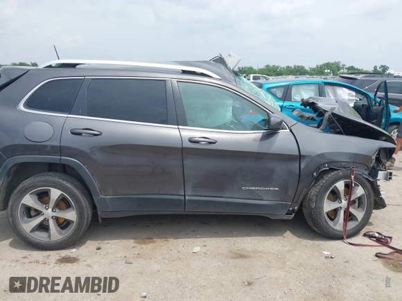 2019 Jeep Cherokee Limited z VIN 1C4PJLDB0KD487950, wystawiony jako IAAI lot #42290635 z przebiegiem Nie podano mil oraz . Historia ofert i sprzedaży dostępna na DreamBid. Obrazek 12.
