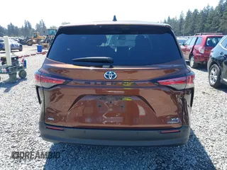 2021 Toyota Sienna XLE with VIN 5TDYSKFC9MS002567, listed as a IAAI auction lot 42162619 with 47,793 mi miles and . Bid and sale history available at DreamBid. Image 17.