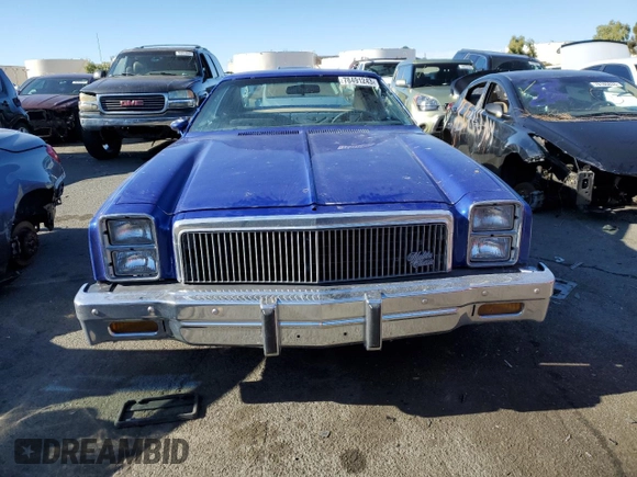 1977 Chevrolet Malibu с VIN 1D37L7Z468916, выставлен на аукционе Copart как лот 78491243 с пробегом Не указан миль и На запчасти • Non repairable. История ставок и продаж доступна на DreamBid. Изображение 5.