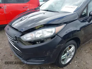 2018 Ford Fiesta SE with VIN 3FADP4EJ0JM133190, listed as a IAAI auction lot 41952815 with 69,930 mi miles. Bid and sale history available at carsss.com. Image 6.
