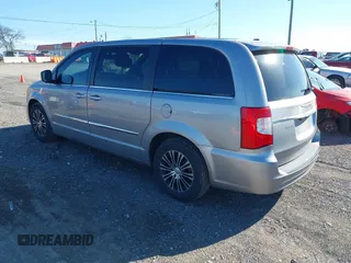 2014 Chrysler Town & Country S with VIN 2C4RC1HG2ER191665, listed as a IAAI auction lot 41874528 with 161,014 mi miles. Bid and sale history available at carsss.com. Image 3.