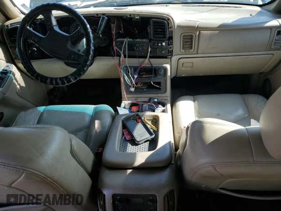 2005 Chevrolet Avalanche Z71 z VIN 3GNEK12ZX5G217504, wystawiony jako Copart lot #56369845 z przebiegiem Nie podano mil oraz Szkoda całkowita • Salvage title. Historia ofert i sprzedaży dostępna na DreamBid. Obrazek 8.