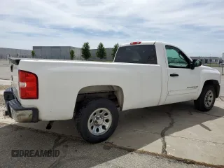 2007 Chevrolet Silverado 1500 LT w/1LT with VIN 1GCEC14067Z565355, listed as a Copart auction lot 59284104 with 231,233 mi miles and Clean Title. Bid and sale history available at carsss.com. Image 3.