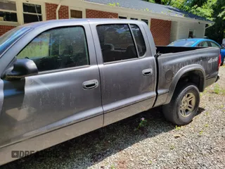2004 Dodge Dakota Sport с VIN 1D7HG38K74S685426, выставлен на аукционе IAAI как лот 42567316 с пробегом 187 325 миль миль и . История ставок и продаж доступна на DreamBid. Изображение 2.