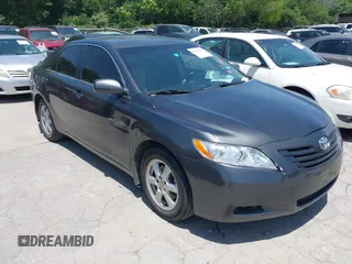 2007 Toyota Camry CE z VIN 4T4BE46K67R001958, wystawiony jako IAAI lot #42262885 z przebiegiem 148 654 mil mil oraz . Historia ofert i sprzedaży dostępna na DreamBid. Obrazek 1.