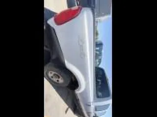 2008 Ford F-250 XL z VIN 1FTSW21578ED07113, wystawiony jako IAAI lot #42619583 z przebiegiem 338 218 mil mil oraz . Historia ofert i sprzedaży dostępna na DreamBid. Obrazek 1.