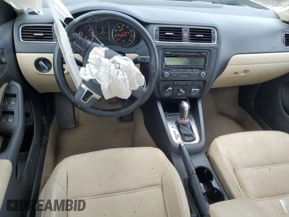 2012 Volkswagen Jetta SE z VIN 3VWDP7AJ5CM422888, wystawiony jako Copart lot #61438925 z przebiegiem 176 450 mil mil oraz Szkoda całkowita • Salvage title. Historia ofert i sprzedaży dostępna na DreamBid. Obrazek 8.