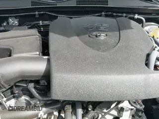 2022 Toyota Tacoma SR5 with VIN 3TYAZ5CN4NT019786, listed as a IAAI auction lot 42385567 with 8,704 mi miles and . Bid and sale history available at DreamBid. Image 22.