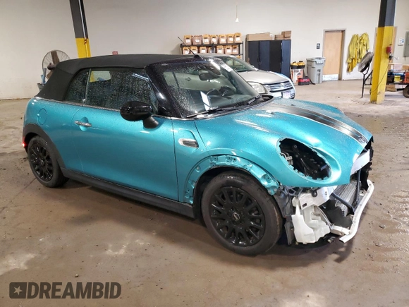 2020 MINI Convertible Cooper с VIN WMWWJ3C07L3L15723, выставлен на аукционе Copart как лот 56502735 с пробегом 45 157 миль миль и Списание • Salvage title. История ставок и продаж доступна на DreamBid. Изображение 4.