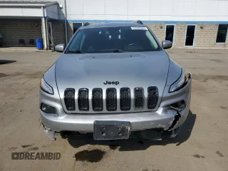 2015 Jeep Cherokee Latitude Altitude with VIN 1C4PJMCSXFW774925, listed as a Copart auction lot 53368365 with 104,645 mi miles and Salvage Title. Bid and sale history available at carsss.com. Image 5.