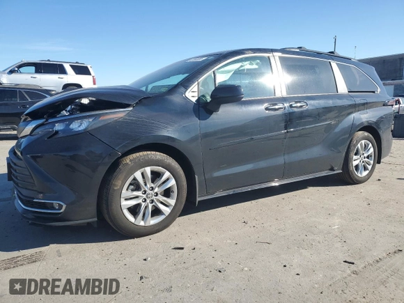 2024 Toyota Sienna XLE with VIN 5TDJSKFC4RS121247, listed as a Copart auction lot 47363055 with 33,364 mi miles and Salvage Title. Bid and sale history available at DreamBid. Image 1.