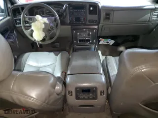 2004 GMC Yukon Denali with VIN 1GKEK63U34J326848, listed as a Copart auction lot 49014285 with 225,388 mi miles and Salvage Title. Bid and sale history available at carsss.com. Image 8.