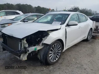 2017 Kia Cadenza Limited with VIN KNALC4J12H5069089, listed as a IAAI auction lot 41667959 with 72,177 mi miles. Bid and sale history available at carsss.com. Image 2.