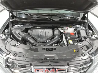 2025 GMC Acadia FWD Elevation z VIN 1GKENKRS5SJ190080, wystawiony jako Copart lot #53855345 z przebiegiem 4 606 mil mil oraz Czysty tytuł • Clean title. Historia ofert i sprzedaży dostępna na DreamBid. Obrazek 12.