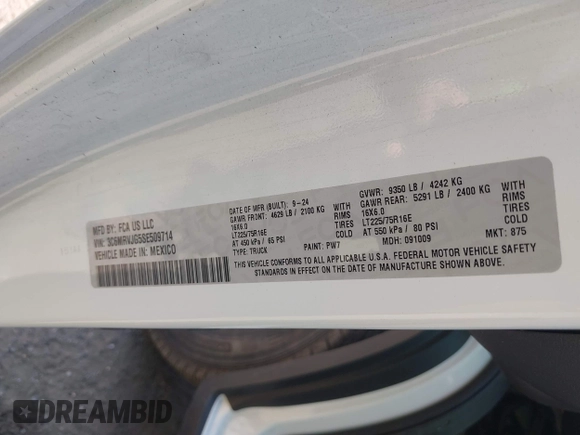 2025 Ram ProMaster Cargo Tradesman with VIN 3C6MRVJG5SE509714, listed as a IAAI auction lot 42140822 with Not Provided miles and . Bid and sale history available at DreamBid. Image 9.