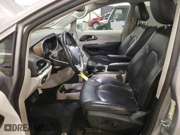 2017 Chrysler Pacifica Touring L Plus with VIN 2C4RC1EG0HR518864, listed as a Copart auction lot 55172925 with 204,057 mi miles and Clean Title. Bid and sale history available at DreamBid. Image 7.