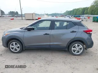 2019 Nissan Kicks SV with VIN 3N1CP5CU1KL534573, listed as a IAAI auction lot 39215072 with 55,489 mi miles. Bid and sale history available at carsss.com. Image 14.