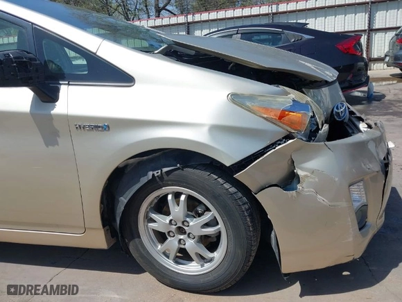 2010 Toyota Prius II with VIN JTDKN3DU1A0042591, listed as a IAAI auction lot 41824872 with 151,315 mi miles. Bid and sale history available at carsss.com. Image 17.