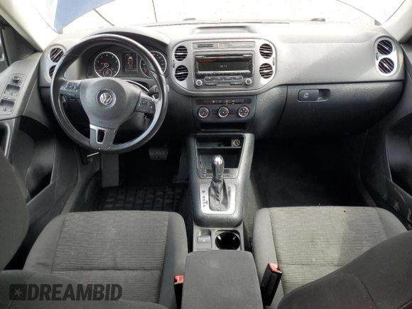 2013 Volkswagen Tiguan S with VIN WVGAV3AX6DW621714, listed as a Copart auction lot 54730565 with 121,257 mi miles and Salvage title. Bid and sale history available at DreamBid. Image 8.