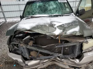 2003 Ford Excursion z VIN 1FMNU44S03ED68257, wystawiony jako Copart lot #88008655 z przebiegiem 242 751 mil mil oraz Czysty tytuł • Clean title. Historia ofert i sprzedaży dostępna na DreamBid. Obrazek 12.