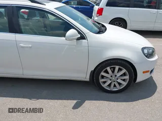 2013 Volkswagen Jetta TDI w/Sunroof & Nav with VIN 3VWPL7AJ3DM685584, listed as a IAAI auction lot 42650713 with 98,377 mi miles and . Bid and sale history available at DreamBid. Image 6.