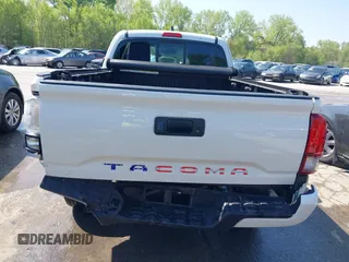 2021 Toyota Tacoma SR с VIN 3TYRX5GNXMT024248, выставлен на аукционе IAAI как лот 42082901 с пробегом 29 078 миль миль и . История ставок и продаж доступна на DreamBid. Изображение 6.
