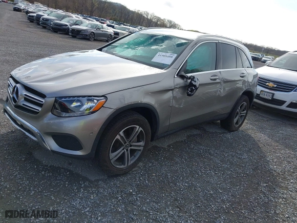 2019 Mercedes-Benz GLC with VIN WDC0G4JB2KV175112, listed as a IAAI auction lot 41909488 with 44,658 mi miles. Bid and sale history available at carsss.com. Image 2.