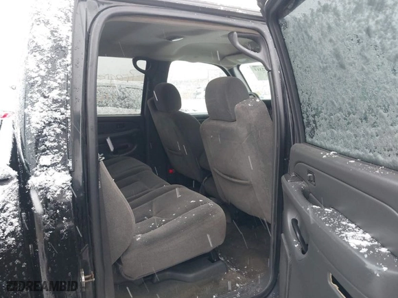 2006 Chevrolet Silverado 1500 LS with VIN 2GCEK13V661202657, listed as a IAAI auction lot 41672314 with 161,671 mi miles. Bid and sale history available at carsss.com. Image 8.