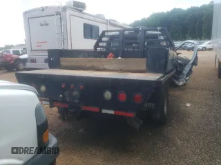 2015 Ford F-350 XL with VIN 1FD8W3GT2FEA96143, listed as a Copart auction lot 63651435 with Not provided miles and Salvage title. Bid and sale history available at DreamBid. Image 3.