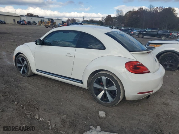 2012 Volkswagen Beetle 2.0T Turbo PZEV with VIN 3VWVA7AT6CM615588, listed as a Copart auction lot 81470614 with 111,245 mi miles and Clean Title. Bid and sale history available at carsss.com. Image 2.