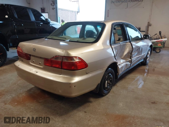 2000 Honda Accord SE с VIN 1HGCG5673YA051154, выставлен на аукционе IAAI как лот 41382000 с пробегом 272 554 миль миль и . История ставок и продаж доступна на DreamBid. Изображение 4.