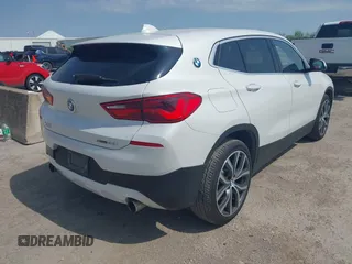 2018 BMW X2 sDrive28i z VIN WBXYJ3C39JEJ82408, wystawiony jako IAAI lot #41919498 z przebiegiem 121 403 mil mil oraz . Historia ofert i sprzedaży dostępna na DreamBid. Obrazek 4.