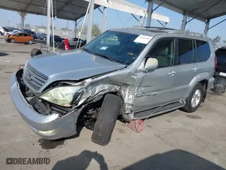 2006 Lexus GX 470 with VIN JTJBT20X060118385, listed as a IAAI auction lot 40566402 with 220,994 mi miles. Bid and sale history available at carsss.com. Image 2.