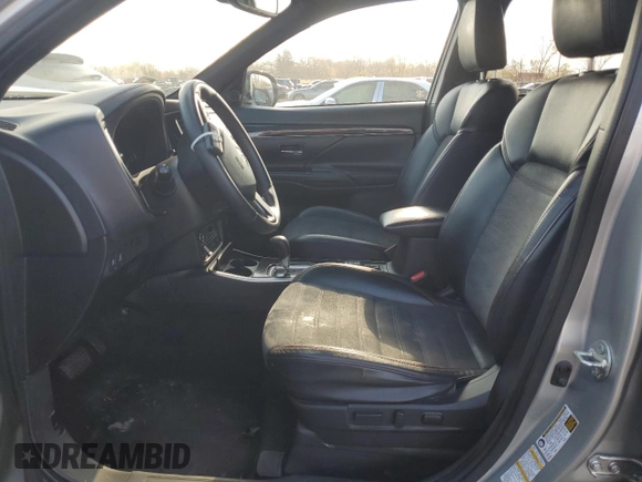 2020 Mitsubishi Outlander SE z VIN JA4AD3A30LZ040995, wystawiony jako Copart lot #53174605 z przebiegiem 139 046 mil mil oraz Szkoda całkowita • Salvage title. Historia ofert i sprzedaży dostępna na DreamBid. Obrazek 7.