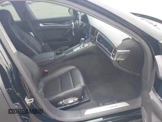 2015 Porsche Panamera 4 z VIN WP0AA2A7XFL001463, wystawiony jako IAAI lot #42139727 z przebiegiem 90 702 mil mil oraz . Historia ofert i sprzedaży dostępna na DreamBid. Obrazek 5.