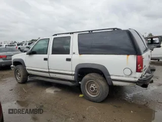 1997 GMC Suburban z VIN 1GKGK26JXVJ715765, wystawiony jako Copart lot #73188284 z przebiegiem 301 101 mil mil oraz Szkoda całkowita • Salvage title. Historia ofert i sprzedaży dostępna na DreamBid. Obrazek 2.