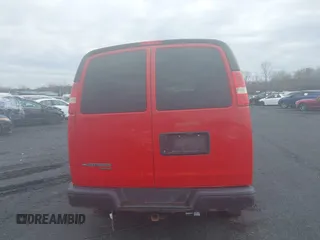 2013 Chevrolet Express Passenger 1LS z VIN 1GAZGZFA0D1175302, wystawiony jako IAAI lot #41966297 z przebiegiem 89 514 mil mil oraz . Historia ofert i sprzedaży dostępna na DreamBid. Obrazek 16.