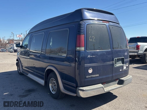 2002 Chevrolet Chevy Van z VIN 1GBFG15M421166126, wystawiony jako Copart lot #47683735 z przebiegiem 213 774 mil mil oraz Czysty tytuł • Clean title. Historia ofert i sprzedaży dostępna na DreamBid. Obrazek 3.