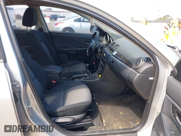 2007 Mazda Mazda3 i Sport with VIN JM1BK12F171642743, listed as a IAAI auction lot 42063089 with 228,001 mi miles. Bid and sale history available at carsss.com. Image 5.