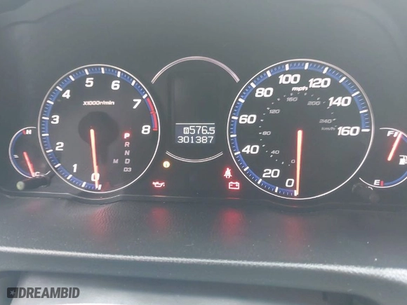 2006 Acura TSX with VIN JH4CL96856C035967, listed as a IAAI auction lot 41973058 with 301,387 mi miles. Bid and sale history available at carsss.com. Image 7.