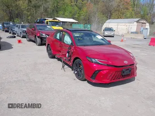 2025 Toyota Camry LE с VIN 4T1DBADK0SU000651, выставлен на аукционе IAAI как лот 42042380 с пробегом 8 793 миль миль и . История ставок и продаж доступна на DreamBid. Изображение 1.